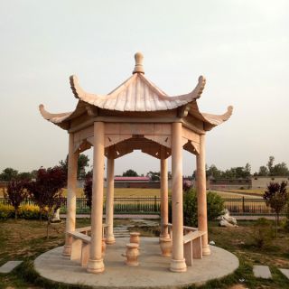 簡(jiǎn)單大方、質(zhì)樸厚重的四角涼亭造型