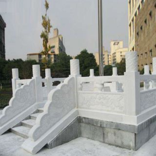 國(guó)旗臺(tái)的尺寸規(guī)格有什么標(biāo)準(zhǔn)或規(guī)范嗎？