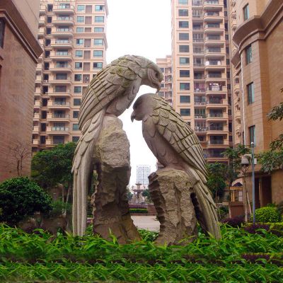 影響石雕兩只藝術(shù)鸚鵡報價的因素有哪些？