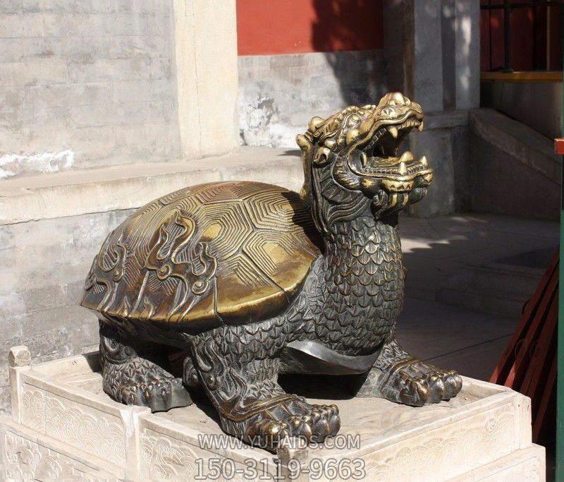 公園里擺放的張嘴的玻璃鋼創(chuàng)意龍龜?shù)袼?>
                                <h2>公園里擺放的張嘴的玻璃鋼創(chuàng)意龍龜?shù)袼?參數(shù)說明</h2>
                                                                        <table>
                                      <tr>
                                        <th>產(chǎn)品標(biāo)題</th>
                                        <td>公園里擺放的張嘴的玻璃鋼創(chuàng)意龍龜?shù)袼?/td>
                                      </tr>
                                      <tr>
                                        <th>發(fā)布時(shí)間</th>
                                        <td>2023-05-30 12:25</td>
                                      </tr>
                                      <tr>
                                        <th>價(jià)格</th>
                                        <td><span>電話咨詢</td>
                                      </tr>
                                                                              <tr>
                                          <th>雕刻內(nèi)容</th>
                                          <td>龍、龍龜</td>
                                        </tr>
                                                                              <tr>
                                          <th>應(yīng)用場(chǎng)所</th>
                                          <td>公園</td>
                                        </tr>
                                                                              <tr>
                                          <th>制作材質(zhì)</th>
                                          <td>玻璃鋼</td>
                                        </tr>
                                                                          </table>
                                <h2>公園里擺放的張嘴的玻璃鋼創(chuàng)意龍龜?shù)袼?詳細(xì)說明</h2>
                                <p>玉海雕塑是一家綜合性的雕塑公司，擁有多款公園里擺放的張嘴的玻璃鋼創(chuàng)意龍龜?shù)袼苣Ｐ停杉庸ざㄖ贫喾N公園里擺放的張嘴的玻璃鋼創(chuàng)意龍龜?shù)袼?，支持材質(zhì)、樣式、風(fēng)格、尺寸大小等方面的調(diào)整修改定制。我們所加工制作的公園里擺放的張嘴的玻璃鋼創(chuàng)意龍龜?shù)袼苜|(zhì)優(yōu)價(jià)廉，遍布全國(guó)多個(gè)省市地區(qū)，想要了解更多案例圖片，請(qǐng)電話或微信咨詢。材質(zhì)、大小、樣式等都可以按需定制，還可根據(jù)您提供給的公園里擺放的張嘴的玻璃鋼創(chuàng)意龍龜?shù)袼軜訄D進(jìn)行制作！如有相關(guān)需求，歡迎致電（微信同號(hào)）：<span>150-3119-9663</span></p>
                                                                <div   class=