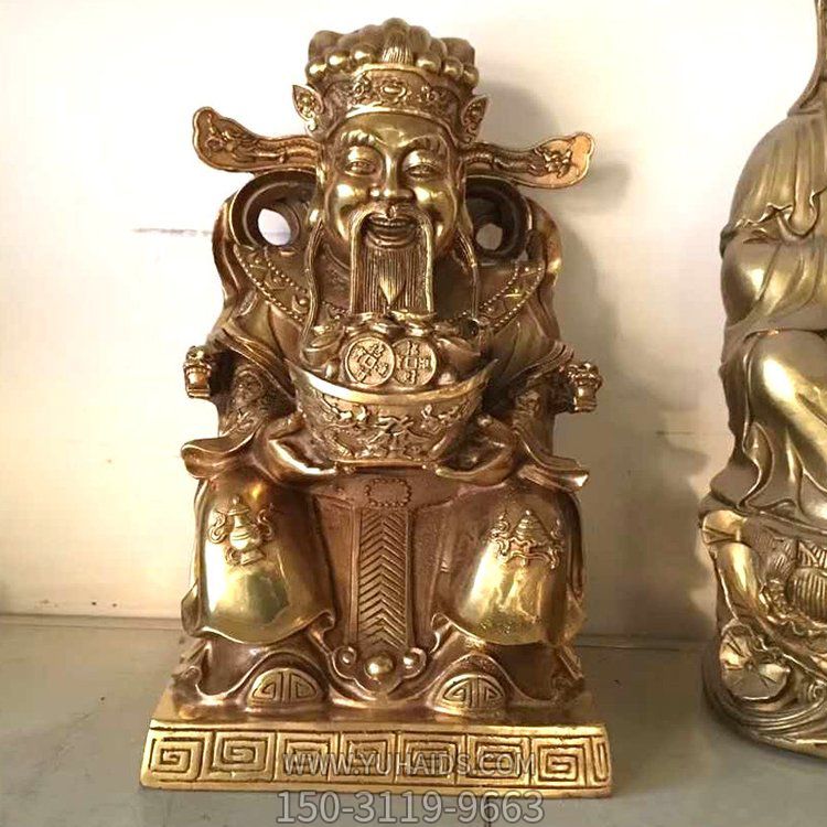 家居供奉銅雕財神爺?shù)袼?>
                                <h2>家居供奉銅雕財神爺?shù)袼?參數(shù)說明</h2>
                                                                        <table>
                                      <tr>
                                        <th>產(chǎn)品標題</th>
                                        <td>家居供奉銅雕財神爺?shù)袼?/td>
                                      </tr>
                                      <tr>
                                        <th>發(fā)布時間</th>
                                        <td>2023-06-07 09:06</td>
                                      </tr>
                                      <tr>
                                        <th>價格</th>
                                        <td><span>電話咨詢</td>
                                      </tr>
                                                                              <tr>
                                          <th>制作材質(zhì)</th>
                                          <td>銅雕</td>
                                        </tr>
                                                                          </table>
                                <h2>家居供奉銅雕財神爺?shù)袼?詳細說明</h2>
                                <p>玉海雕塑是一家綜合性的雕塑公司，擁有多款家居供奉銅雕財神爺?shù)袼苣Ｐ?，可加工定制多種家居供奉銅雕財神爺?shù)袼?，支持材質(zhì)、樣式、風格、尺寸大小等方面的調(diào)整修改定制。我們所加工制作的家居供奉銅雕財神爺?shù)袼苜|(zhì)優(yōu)價廉，遍布全國多個省市地區(qū)，想要了解更多案例圖片，請電話或微信咨詢。材質(zhì)、大小、樣式等都可以按需定制，還可根據(jù)您提供給的家居供奉銅雕財神爺?shù)袼軜訄D進行制作！如有相關(guān)需求，歡迎致電（微信同號）：<span>150-3119-9663</span></p>
                                                                <div   class=