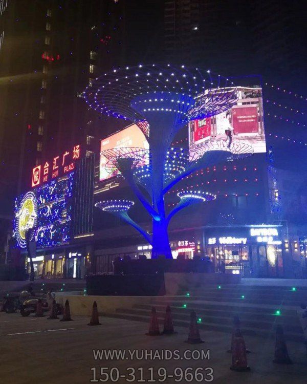 廣場(chǎng)大型不銹鋼鏤空創(chuàng)意景觀(guān)樹(shù)擺件雕塑