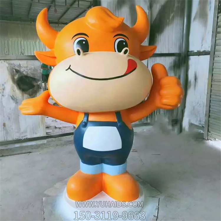卡通牛犢子，玻璃鋼卡通動(dòng)物系列美陳擺件雕塑