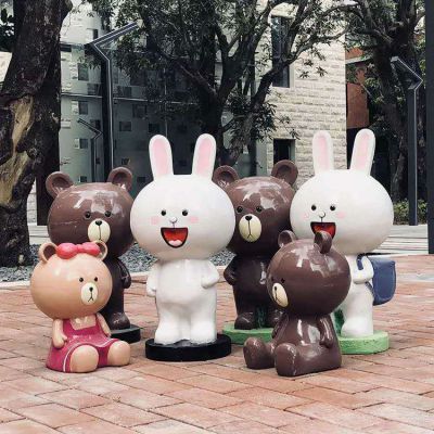 公園玻璃鋼創(chuàng)意戶外卡通動(dòng)物擺件，可妮兔和維尼熊雕塑