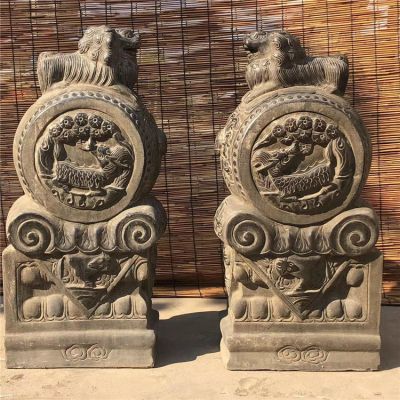 仿古石門墩，獅子門墩