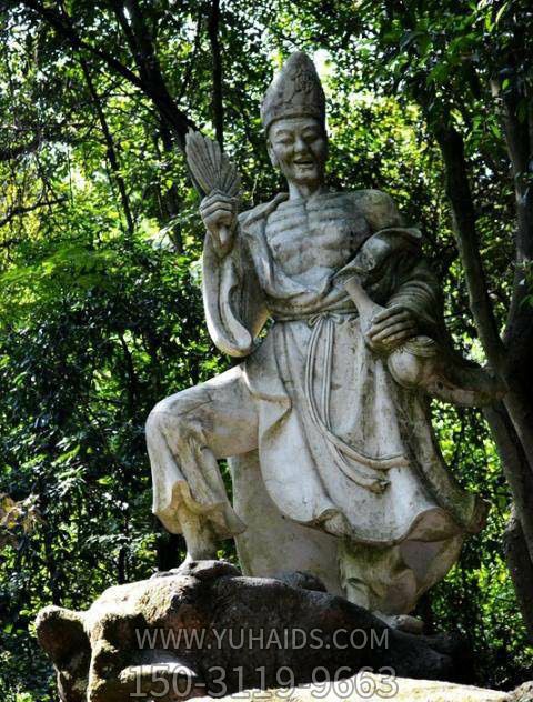 戶(hù)外園林仿真人物景觀(guān)石雕骨瘦如柴的濟(jì)公雕塑