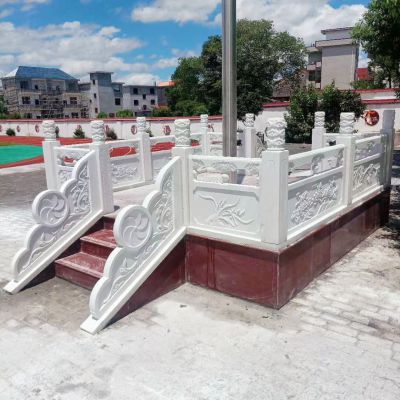 漢白玉旗臺，學校升旗臺欄桿