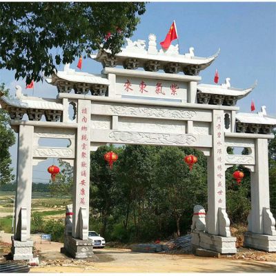 紫氣東來漢白玉牌樓，三間四柱石雕牌樓