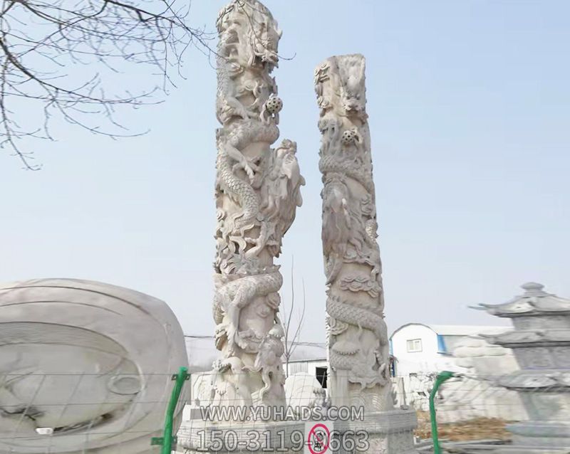 園林景區(qū)擺放大理石盤(pán)龍柱雕塑