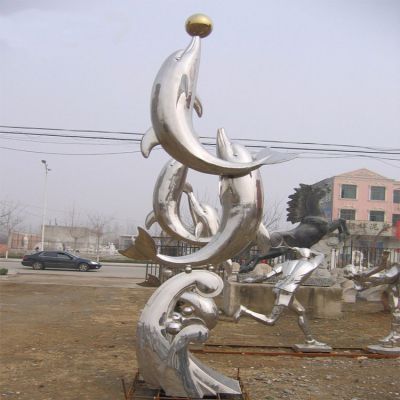 海洋館戶(hù)外水池?cái)[放不銹鋼鏡面海豚小品雕塑
