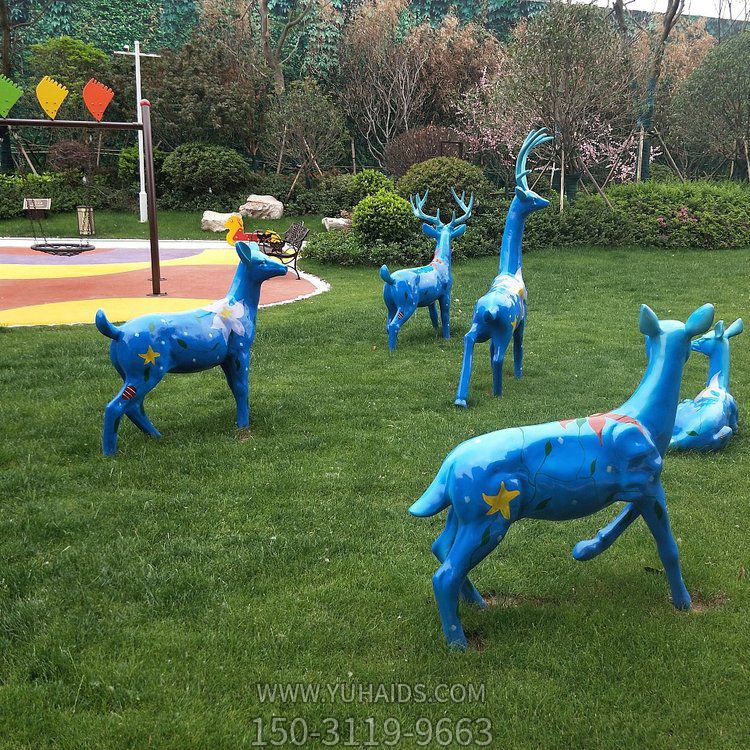 梅花鹿，公園草坪裝飾動物擺件雕塑