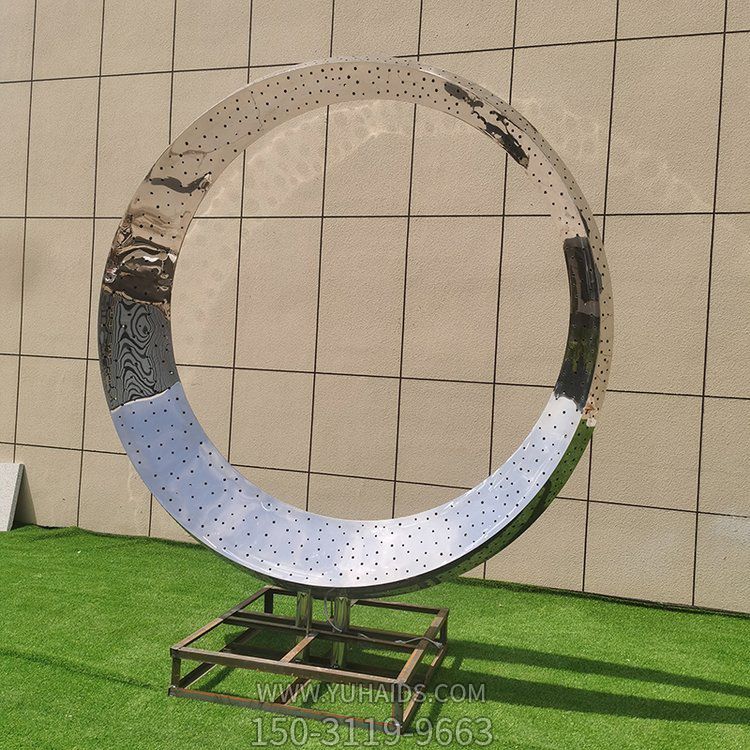 不銹鋼圓環(huán)創(chuàng)意景觀雕塑，鏡面打孔，可透光，可放大