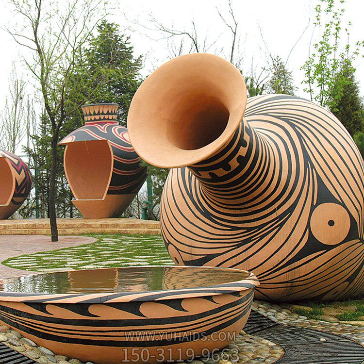 玻璃鋼創(chuàng)意瓶子，休閑公園景觀雕塑