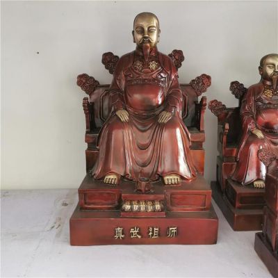 真武祖師坐姿銅像，紫銅紅色端坐的真武祖師鑄銅雕塑像