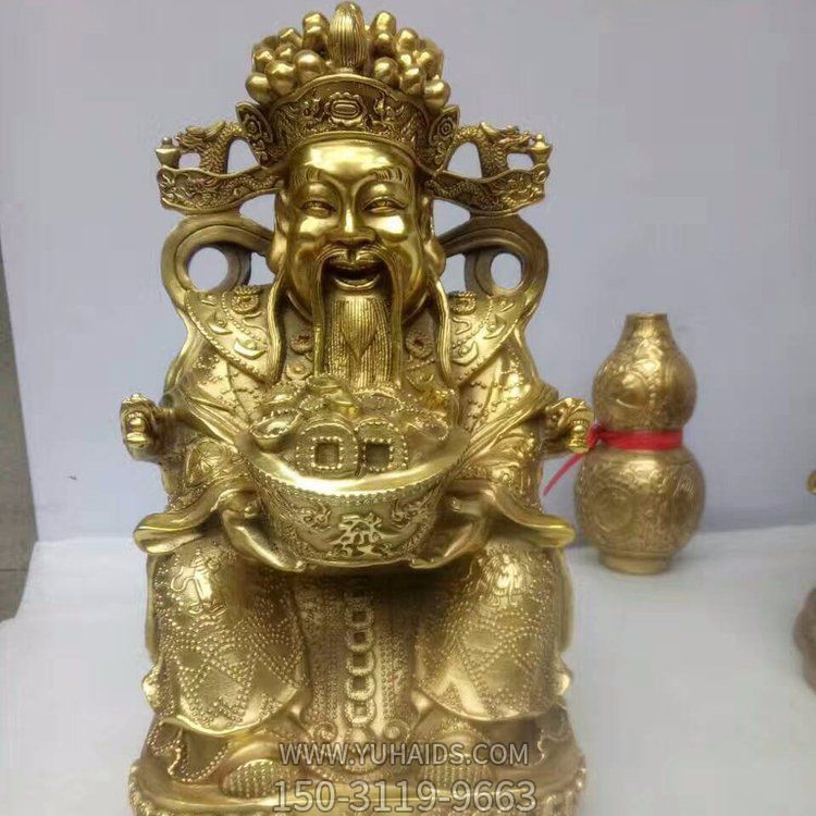 鑄銅戶外園林景觀財神爺?shù)袼?>
                                <h2>鑄銅戶外園林景觀財神爺?shù)袼?參數(shù)說明</h2>
                                                                        <table>
                                      <tr>
                                        <th>產(chǎn)品標題</th>
                                        <td>鑄銅戶外園林景觀財神爺?shù)袼?/td>
                                      </tr>
                                      <tr>
                                        <th>發(fā)布時間</th>
                                        <td>2023-06-08 10:12</td>
                                      </tr>
                                      <tr>
                                        <th>價格</th>
                                        <td><span>電話咨詢</td>
                                      </tr>
                                                                              <tr>
                                          <th>雕刻內(nèi)容</th>
                                          <td>園林</td>
                                        </tr>
                                                                              <tr>
                                          <th>其他</th>
                                          <td>景觀</td>
                                        </tr>
                                                                              <tr>
                                          <th>制作材質(zhì)</th>
                                          <td>鑄銅</td>
                                        </tr>
                                                                          </table>
                                <h2>鑄銅戶外園林景觀財神爺?shù)袼?詳細說明</h2>
                                <p>玉海雕塑是一家綜合性的雕塑公司，擁有多款鑄銅戶外園林景觀財神爺?shù)袼苣Ｐ停杉庸ざㄖ贫喾N鑄銅戶外園林景觀財神爺?shù)袼?，支持材質(zhì)、樣式、風格、尺寸大小等方面的調(diào)整修改定制。我們所加工制作的鑄銅戶外園林景觀財神爺?shù)袼苜|(zhì)優(yōu)價廉，遍布全國多個省市地區(qū)，想要了解更多案例圖片，請電話或微信咨詢。材質(zhì)、大小、樣式等都可以按需定制，還可根據(jù)您提供給的鑄銅戶外園林景觀財神爺?shù)袼軜訄D進行制作！如有相關(guān)需求，歡迎致電（微信同號）：<span>150-3119-9663</span></p>
                                                                <div   class=