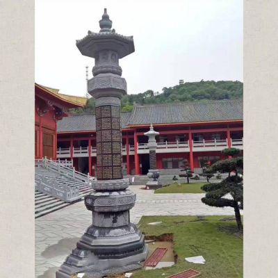 石雕經(jīng)幢，寺廟青石經(jīng)幢