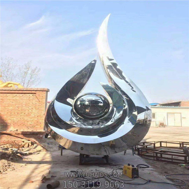 不銹鋼抽象幾何鏡面創(chuàng)意戶(hù)外景觀標(biāo)志雕塑
