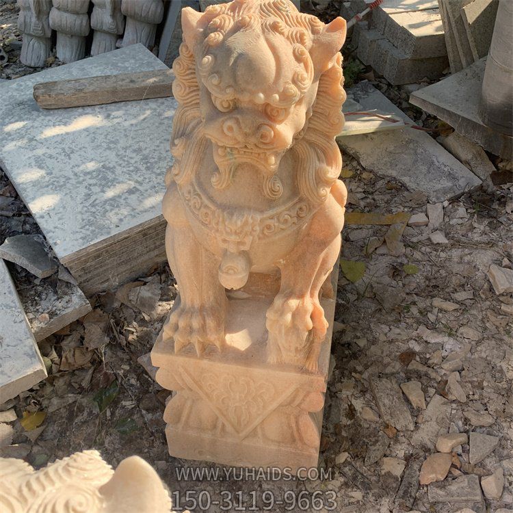 石雕晚霞紅獅子門口擺件 鎮(zhèn)宅招財(cái)?shù)袼?>
                                <h2>石雕晚霞紅獅子門口擺件 鎮(zhèn)宅招財(cái)?shù)袼?參數(shù)說明</h2>
                                                                        <table>
                                      <tr>
                                        <th>產(chǎn)品標(biāo)題</th>
                                        <td>石雕晚霞紅獅子門口擺件 鎮(zhèn)宅招財(cái)?shù)袼?/td>
                                      </tr>
                                      <tr>
                                        <th>發(fā)布時(shí)間</th>
                                        <td>2023-06-08 13:23</td>
                                      </tr>
                                      <tr>
                                        <th>價(jià)格</th>
                                        <td><span>電話咨詢</td>
                                      </tr>
                                                                              <tr>
                                          <th>雕刻內(nèi)容</th>
                                          <td>獅子</td>
                                        </tr>
                                                                              <tr>
                                          <th>制作材質(zhì)</th>
                                          <td>晚霞紅、石雕</td>
                                        </tr>
                                                                          </table>
                                <h2>石雕晚霞紅獅子門口擺件 鎮(zhèn)宅招財(cái)?shù)袼?詳細(xì)說明</h2>
                                <p>玉海雕塑是一家綜合性的雕塑公司，擁有多款石雕晚霞紅獅子門口擺件雕塑模型，可加工定制多種石雕晚霞紅獅子門口擺件雕塑，支持材質(zhì)、樣式、風(fēng)格、尺寸大小等方面的調(diào)整修改定制。我們所加工制作的石雕晚霞紅獅子門口擺件雕塑質(zhì)優(yōu)價(jià)廉，遍布全國(guó)多個(gè)省市地區(qū)，想要了解更多案例圖片，請(qǐng)電話或微信咨詢。材質(zhì)、大小、樣式等都可以按需定制，還可根據(jù)您提供給的石雕晚霞紅獅子門口擺件雕塑樣圖進(jìn)行制作！如有相關(guān)需求，歡迎致電（微信同號(hào)）：<span>150-3119-9663</span></p>
                                                                <div   class=