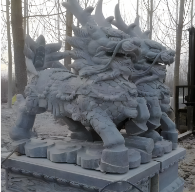 景區(qū)園林寺廟門口大型動(dòng)物景觀青石石雕麒麟雕塑