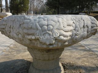 花盆底部的小孔有什么作用？